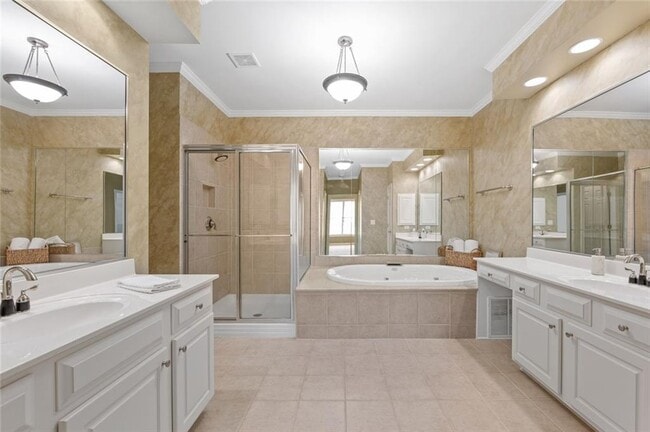 Building Photo - 2710 Donnelath Pl