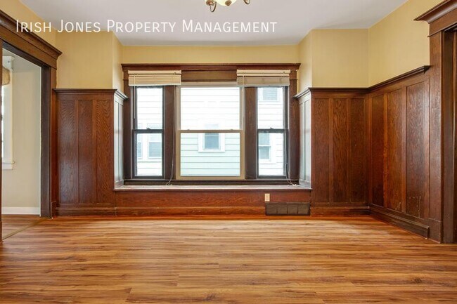 Building Photo - 67 Newman Pl