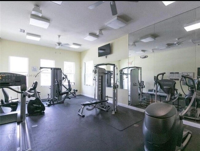 Building Photo - 1407 SW 48th Terrace