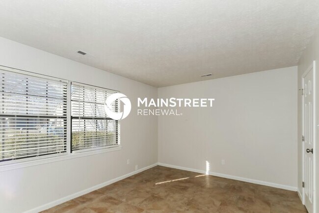 Building Photo - 3 Bedroom Pet-Friendly Home in INDIANAPOLIS, IN with Main Street Renewal