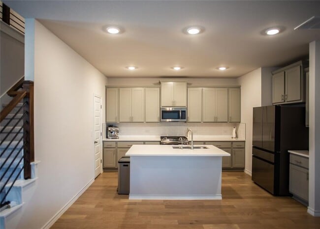 Building Photo - 4705 Lavender Field Path