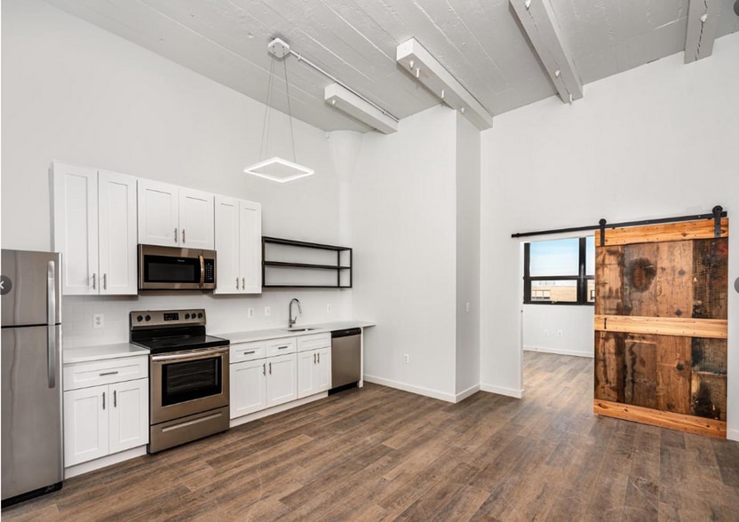 Building Photo - Brush Factory Lofts (LO)