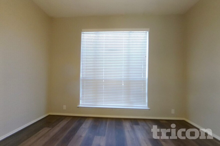 Building Photo - 4504 Vista Meadows Dr