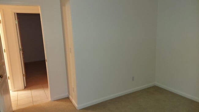 Building Photo - Excellent single story, 4 bedroom 3 bath home in Ashley Woods, a gated Granite Bay Neighborhood.