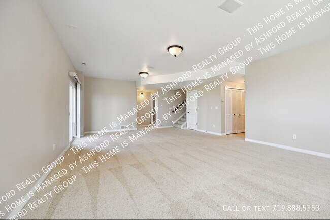 Building Photo - 10402 Capital Peak Way