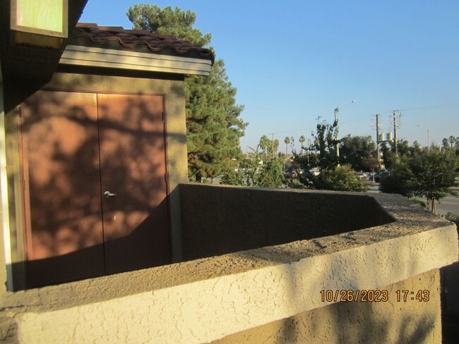 Building Photo - Mission Grove Beauty