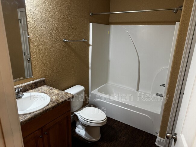 Building Photo - 7071 Lake Joanne Dr