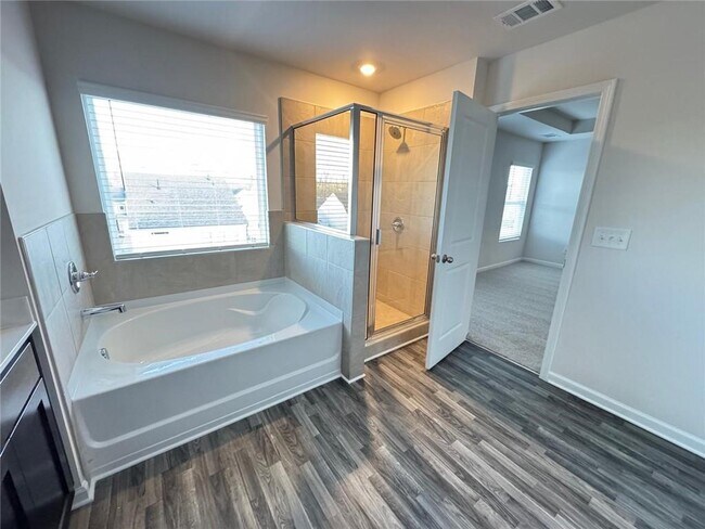 Building Photo - 121 Windover Wy