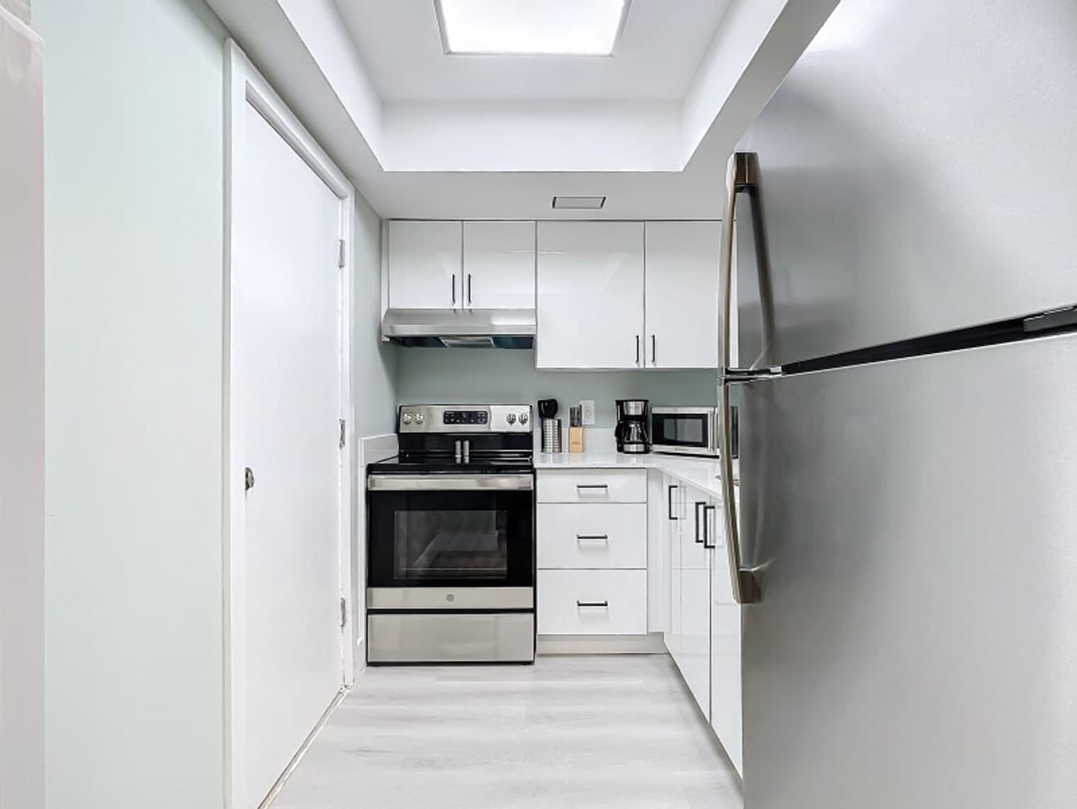 Building Photo - 1328 Cordova Rd