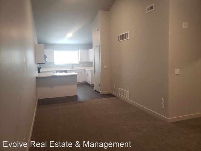 Building Photo - 2 br, 1 bath House - 1141 E 1320 S Bld D 304