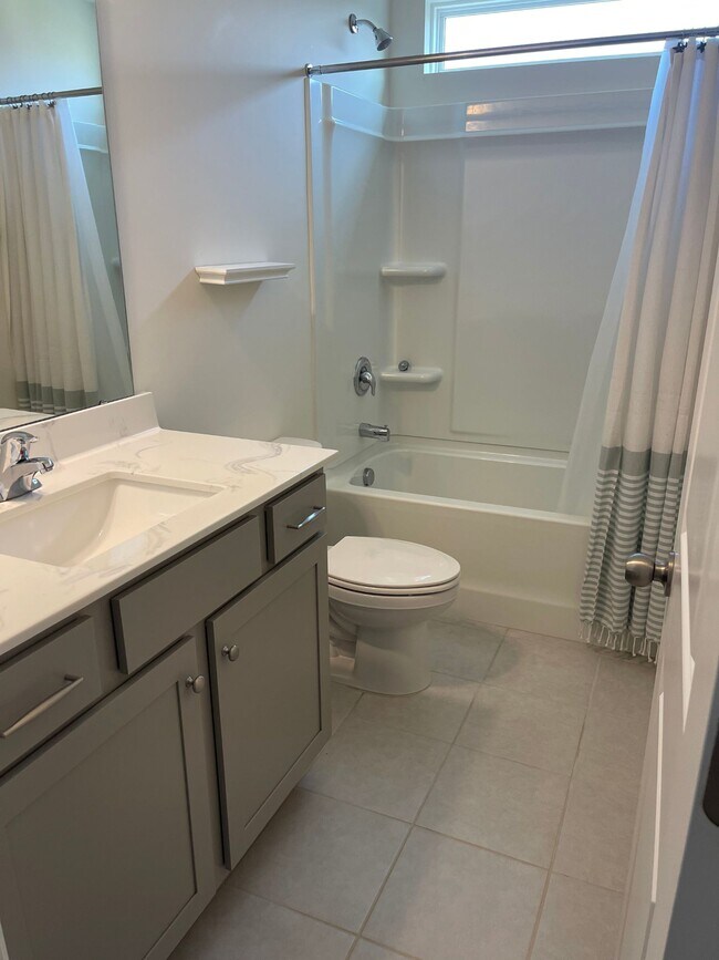 Building Photo - 5543 Harris Cove Dr