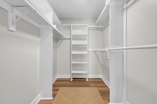 Primary Closet - 6 Sundance Pl