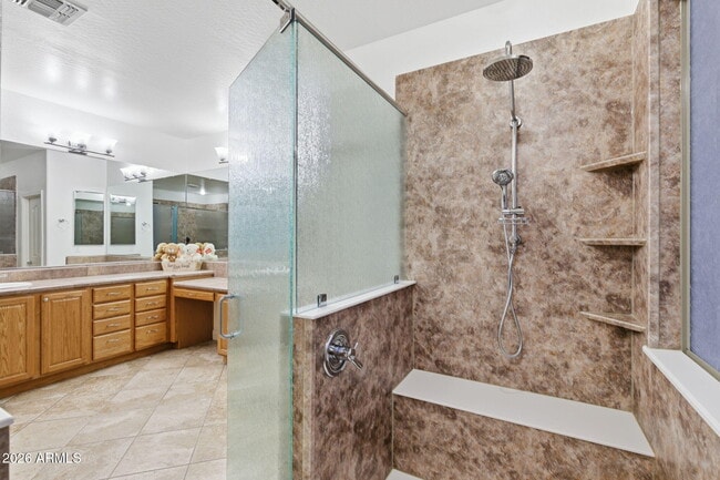 Building Photo - 6206 W Buckhorn Trail