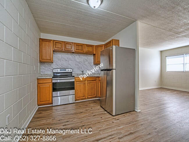Building Photo - The Parkview Apartments