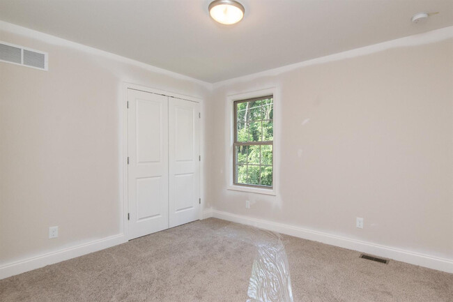 Building Photo - 1140 Orchard Dr