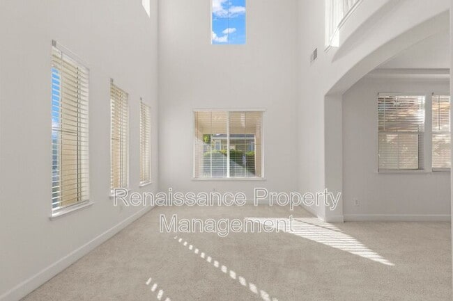 Building Photo - 1801 Riverview Ave