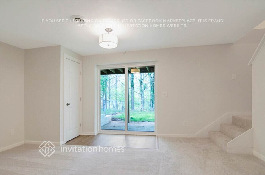 Building Photo - 6041 Bellow St