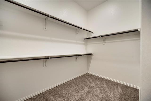 Building Photo - 1401 Thrasher Dr