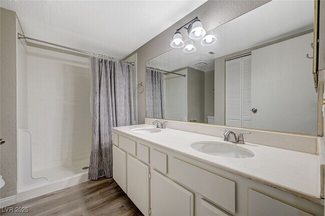 Building Photo - 4704 O'Bannon Dr