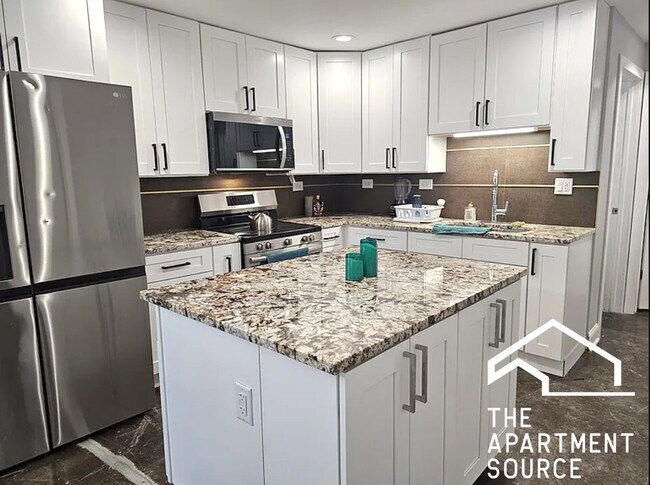 Primary Photo - 2937 W Jackson Blvd