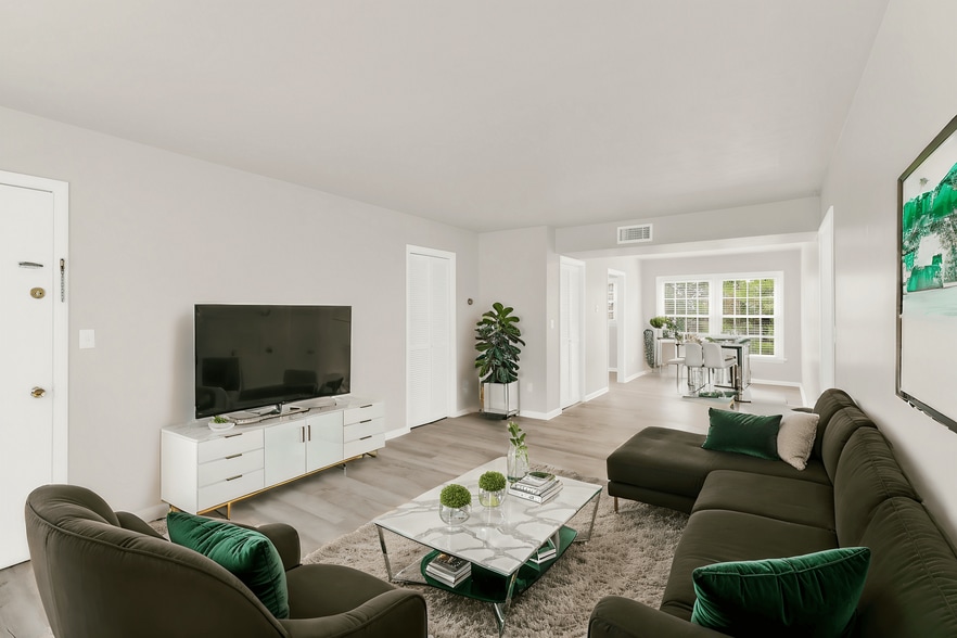 Building Photo - Ridgecrest