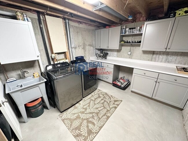 Building Photo - 2032 S Xenia Way