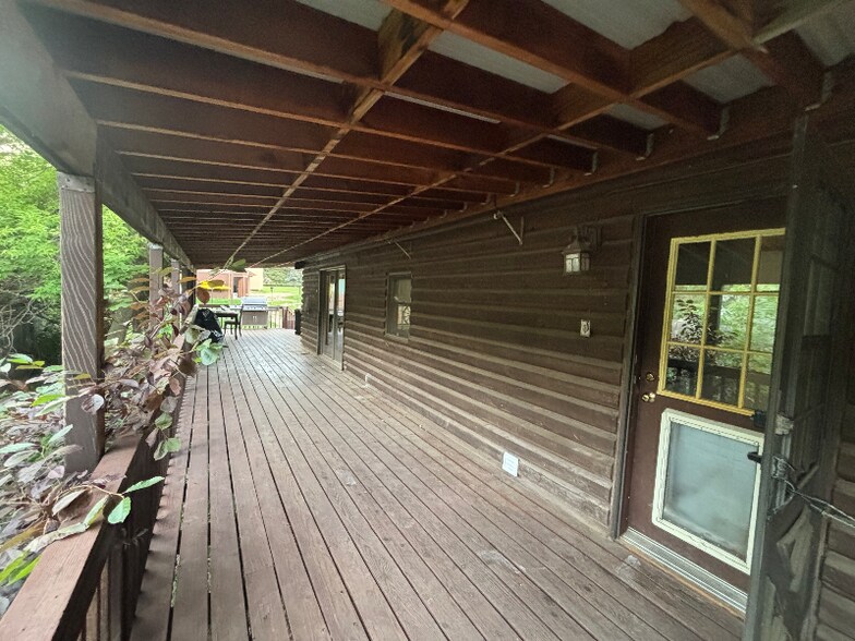 Building Photo - 9994 Highway 14