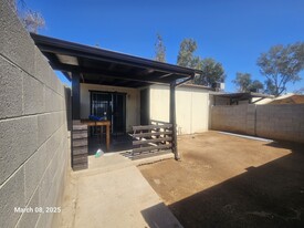 Building Photo - 3646 N 69th Ave