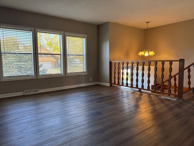 Building Photo - Bright and spacious split-entry home with a finished lower level, large yard, and plenty of updates!