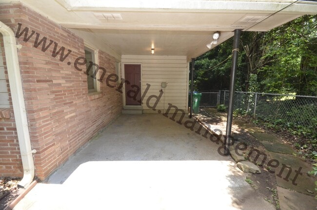 Building Photo - 2644 Harrington Dr
