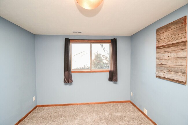 Building Photo - 5512 South Culbert Avenue