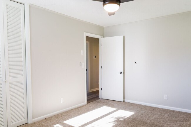 Building Photo - Newly renovated 3 bed and 1.5 bath house in Jonesborough