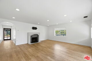 Building Photo - 27355 CA-1