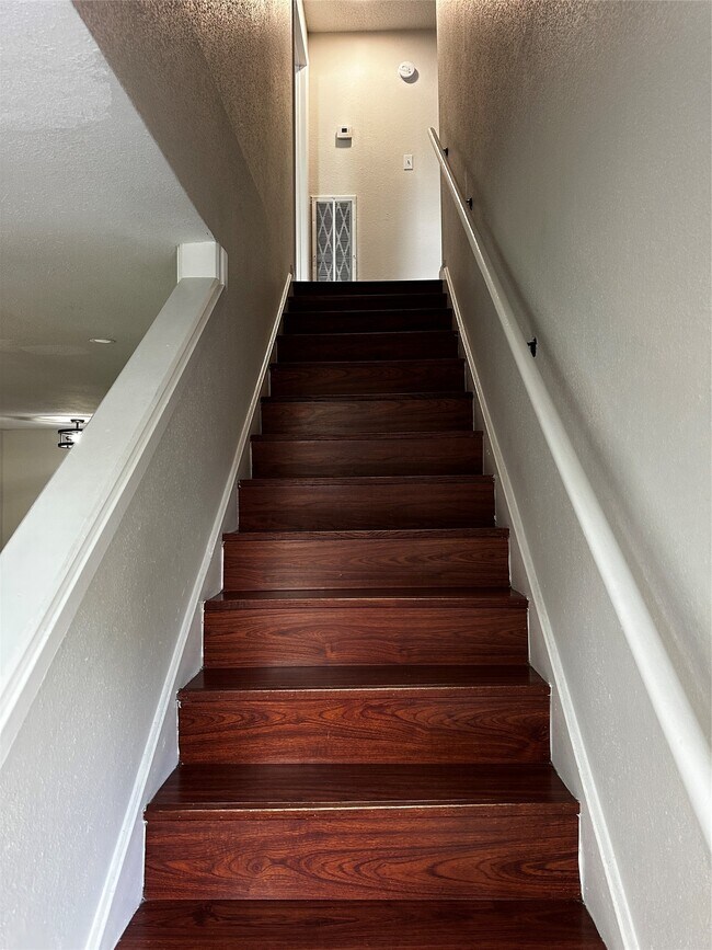 Building Photo - 9534 Pagewood Ln