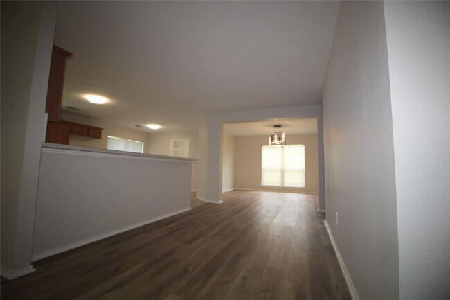 Building Photo - 18122 Cypress Valley Ln