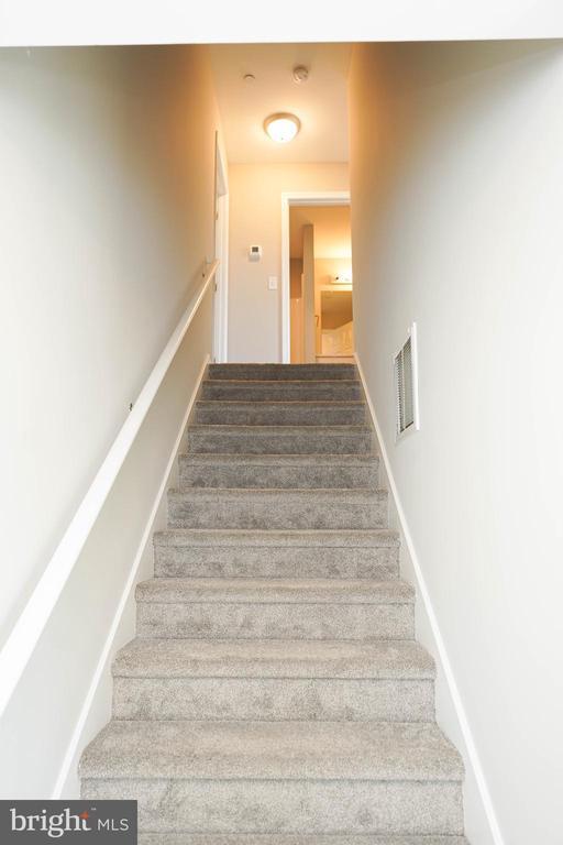 Building Photo - 2005 S Old Mill Dr