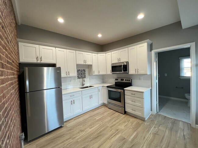 Building Photo - 415-417 Chestnut