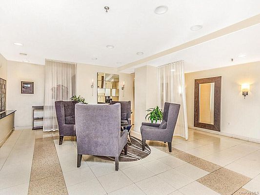 Building Photo - 2287 Johnson Ave