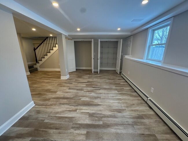 Building Photo - 108 Trimount Ave