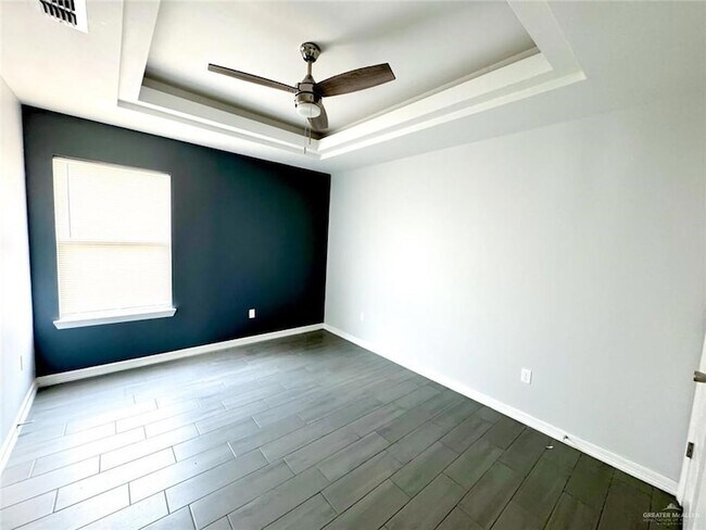 Building Photo - 3610 Bella Costa Dr