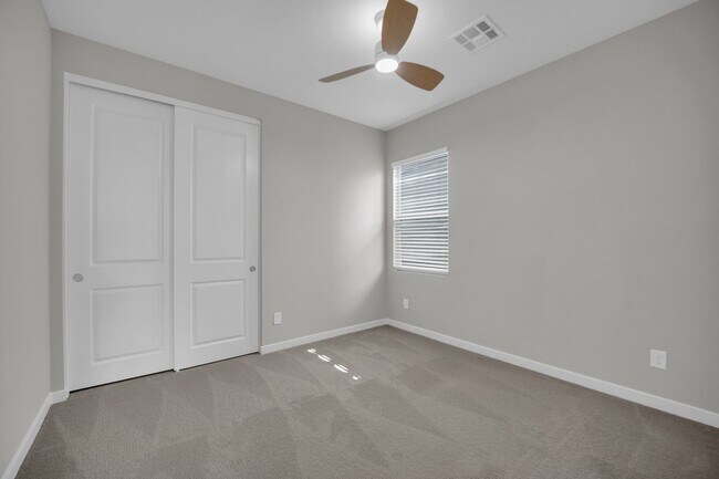 Building Photo - 4bedroom home in Summerlin