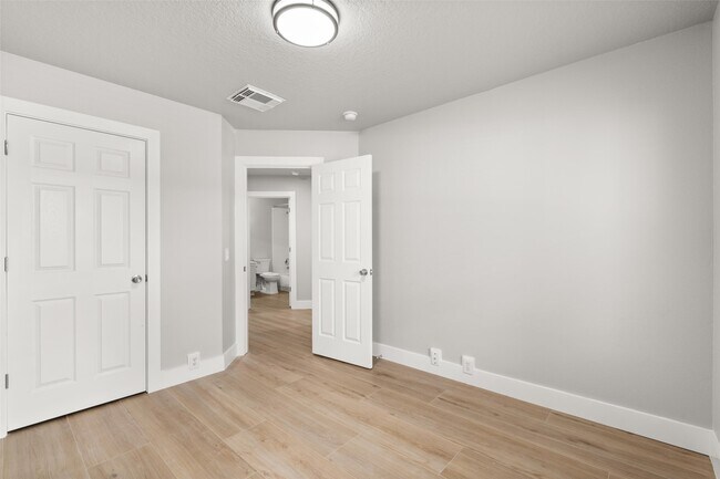 Building Photo - 7310 Wisteria Chase Pl