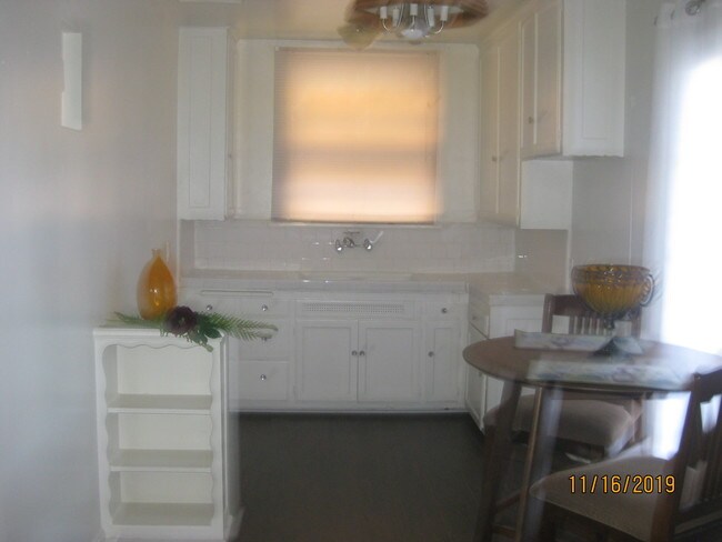 Building Photo - 4251 Degnan Blvd