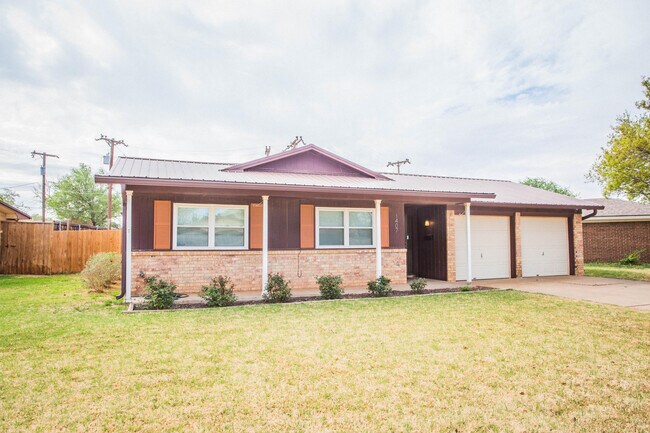 Building Photo - 1407 Elkhart Ave