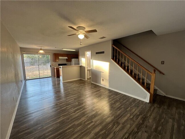Building Photo - 5908 Greengate Dr