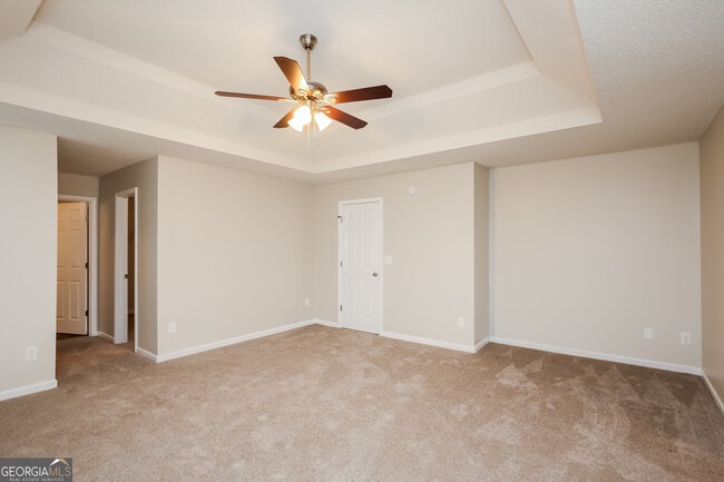 Building Photo - 5875 Sunflower Ct