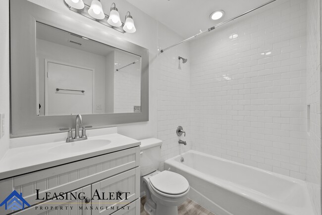 Building Photo - 18144 American Beauty Dr