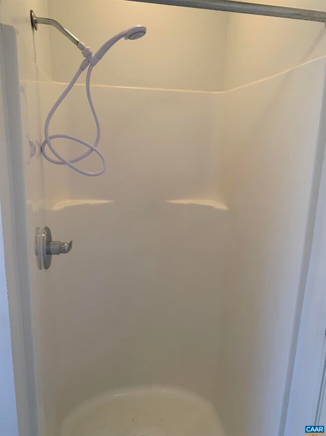 Building Photo - 7075 Maudes Ln