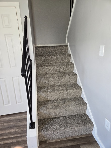 Building Photo - 5806 Folgate Ct