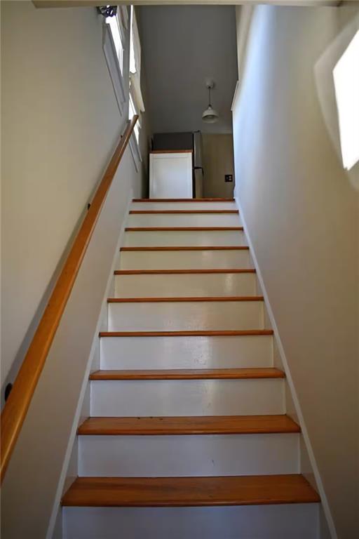 Building Photo - 6 White St NW